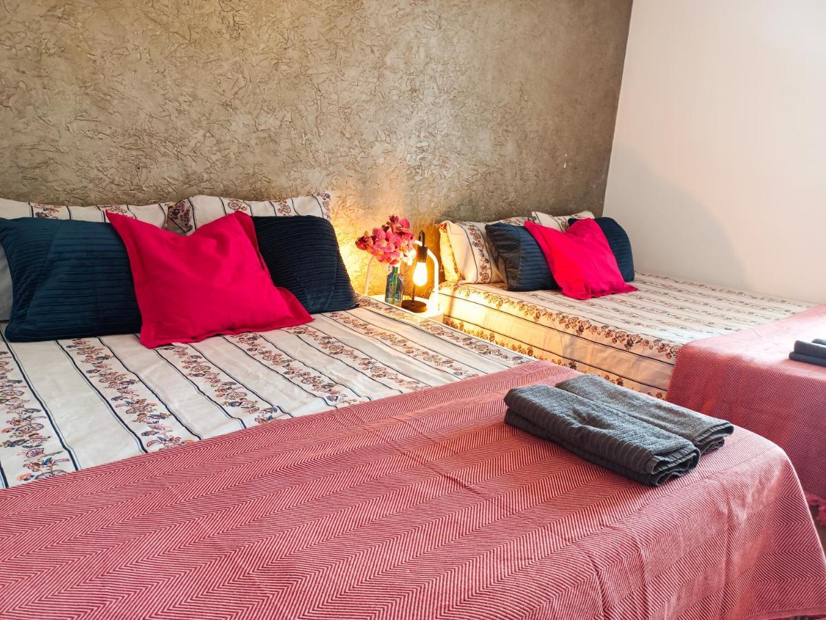 Albergue Urquinaona Rooms *